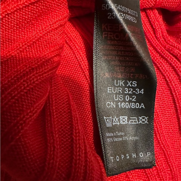 Topshop Red Ribbed Long Sleeve Knit Top Slim Fit V-Neck Shirt Womens Size 0-2 - Picture 9 of 10